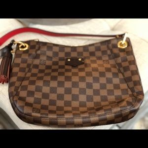 Louis Vuitton SOUTH BANK BESACE (authentic)